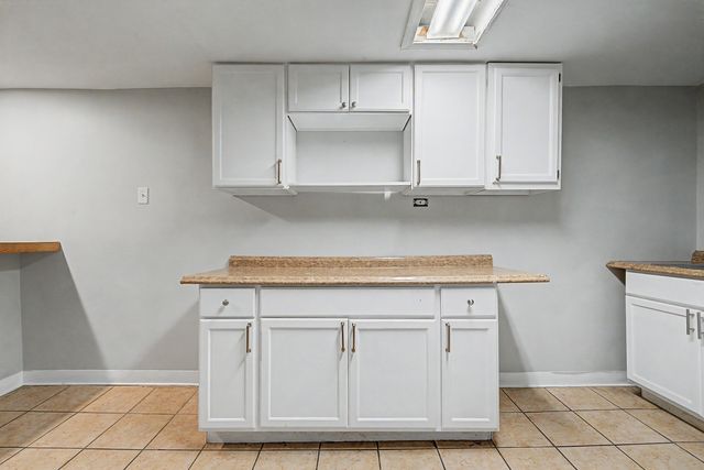 2206 N Kostner Avenue B, Chicago, IL 60639