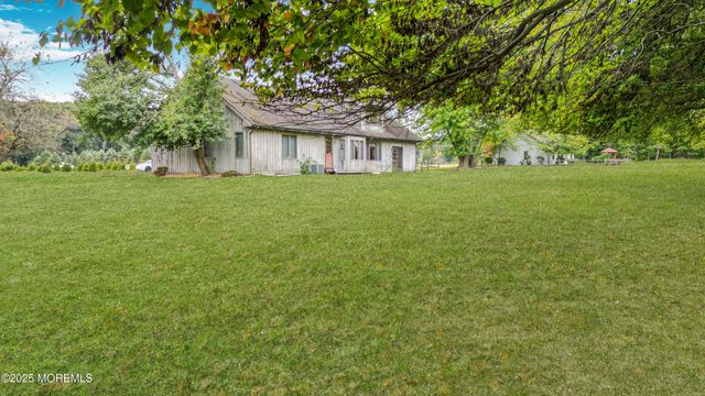 228 Paint Island Springs Road, Clarksburg, NJ 08510