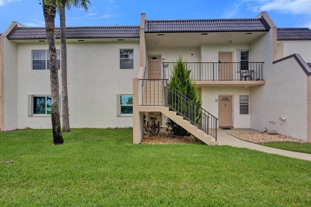 130 LAKE MERYL Drive 227, West Palm Beach, FL 33411