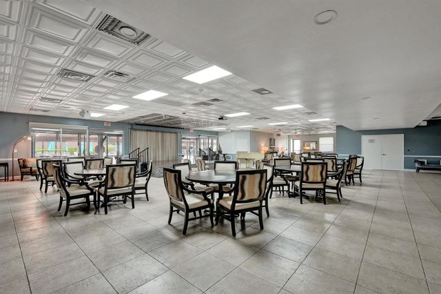 130 LAKE MERYL Drive 227, West Palm Beach, FL 33411