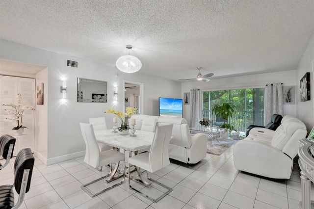 130 LAKE MERYL Drive 227, West Palm Beach, FL 33411