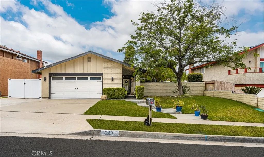 249 S Leandro Street, Anaheim Hills, CA 92807