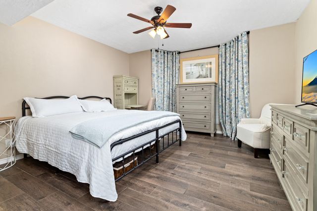 306 Creekside Loop, Sour Lake, TX 77659