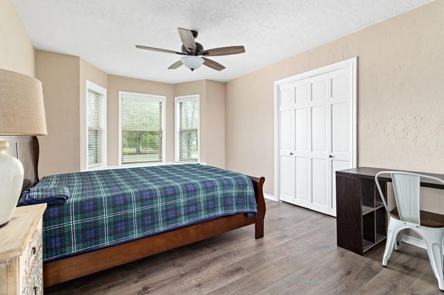 306 Creekside Loop, Sour Lake, TX 77659