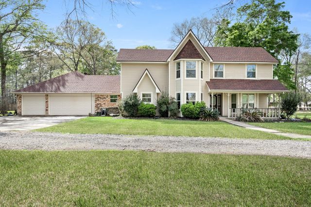 306 Creekside Loop, Sour Lake, TX 77659