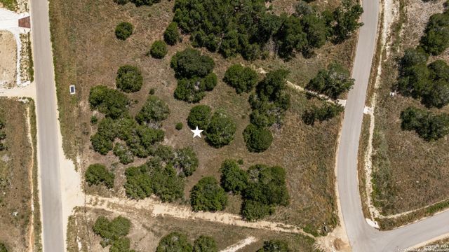 1746 Paradise Pkwy, Canyon Lake, TX 78133