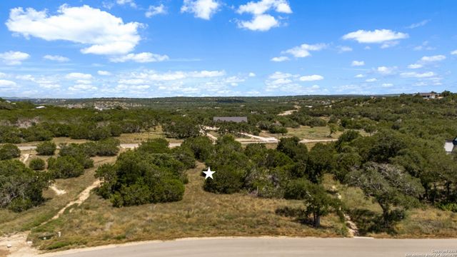 1746 Paradise Pkwy, Canyon Lake, TX 78133