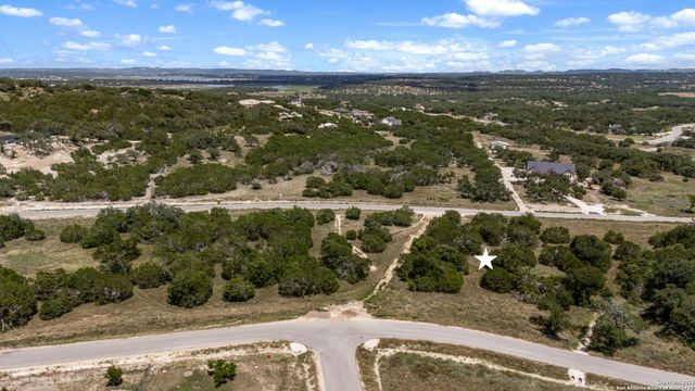 1746 Paradise Pkwy, Canyon Lake, TX 78133
