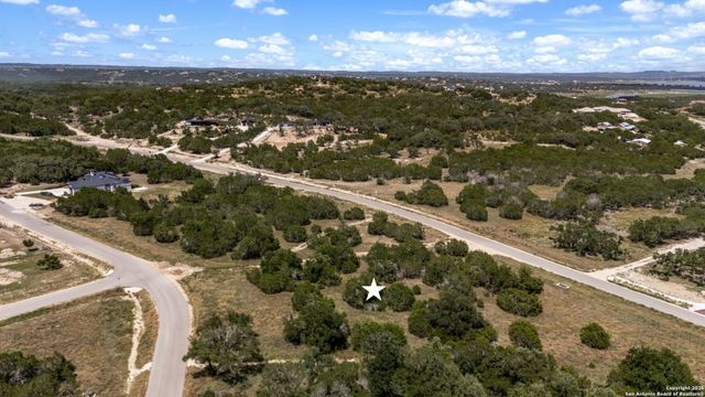 1746 Paradise Pkwy, Canyon Lake, TX 78133