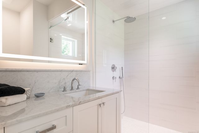785 Post Road East 201, Westport, CT 06880