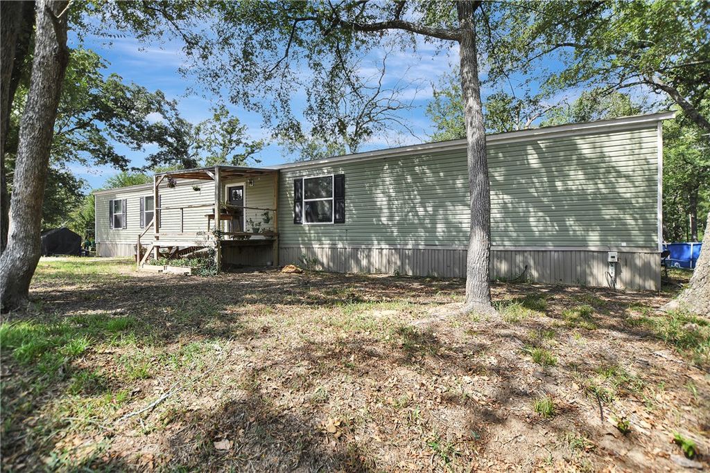 25765 Tyler Park, Bedias, TX 77831 — photo 2