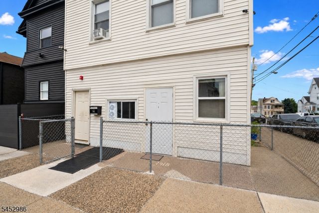 54 Genessee Ave 4, Paterson City, NJ 07503