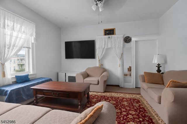 54 Genessee Ave 4, Paterson City, NJ 07503