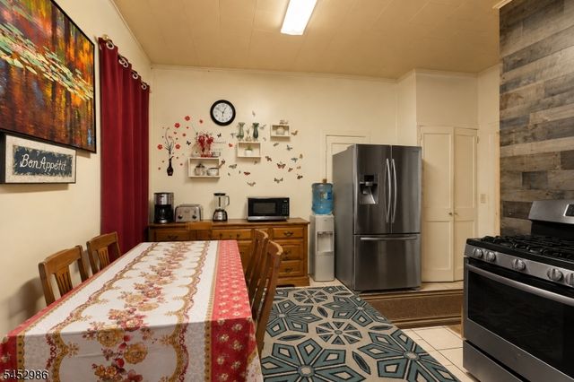 54 Genessee Ave 4, Paterson City, NJ 07503