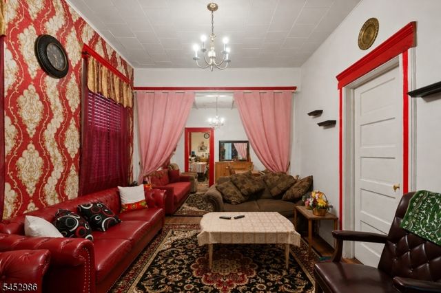 54 Genessee Ave 4, Paterson City, NJ 07503