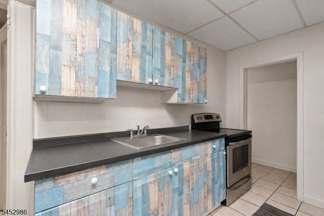 54 Genessee Ave 4, Paterson City, NJ 07503