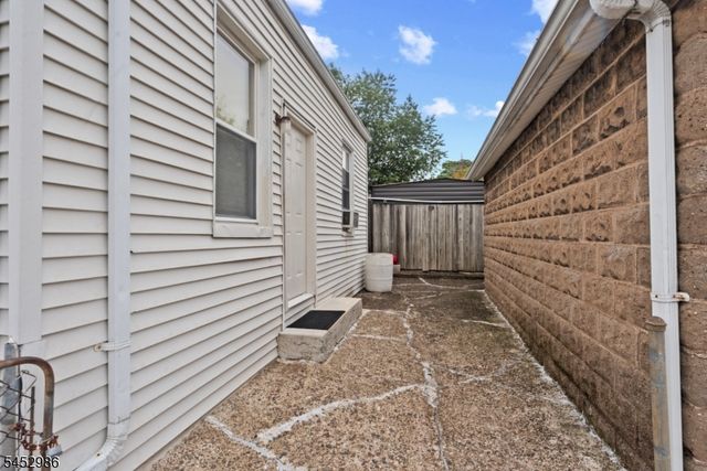 54 Genessee Ave 4, Paterson City, NJ 07503