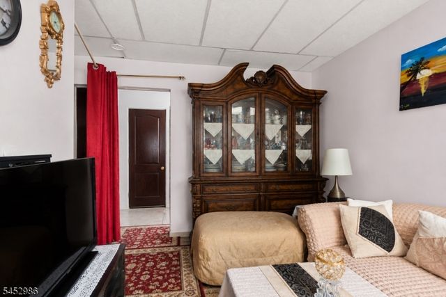 54 Genessee Ave 4, Paterson City, NJ 07503