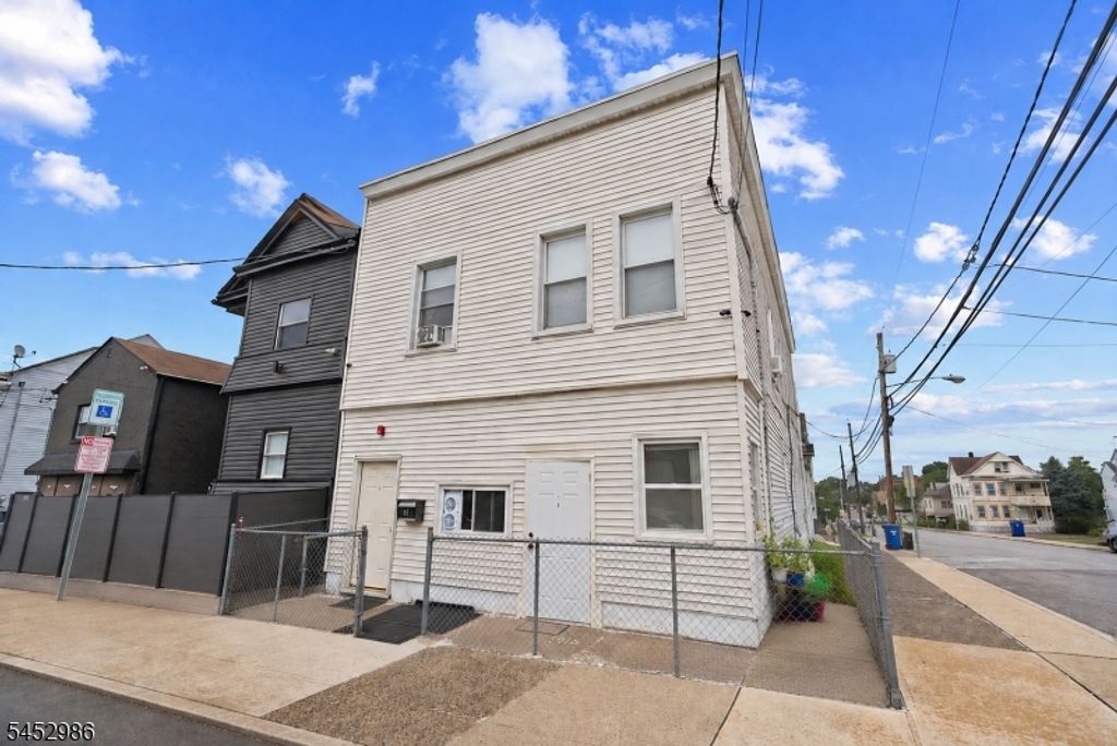 54 Genessee Ave 4, Paterson City, NJ 07503 — photo 2