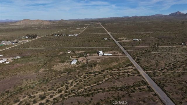 19032 Bonanza Trail, Helendale, CA 92342