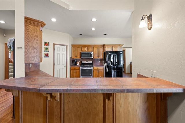 125 NW 147th Street, Edmond, OK 73013