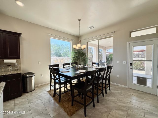 3688 Albion Avenue, Las Cruces, NM 88012