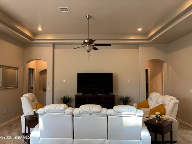 3688 Albion Avenue, Las Cruces, NM 88012