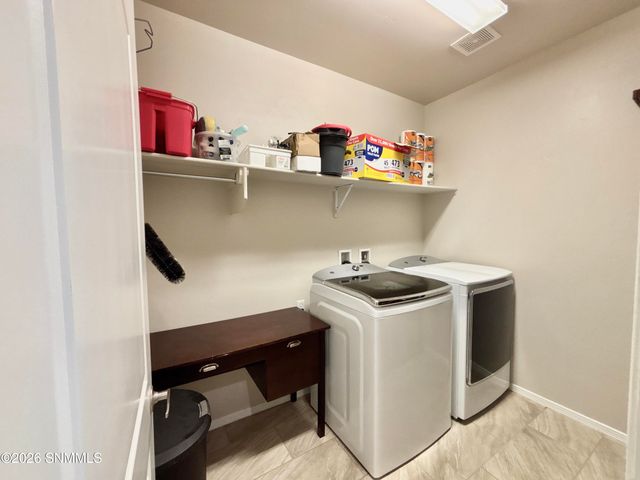 3688 Albion Avenue, Las Cruces, NM 88012