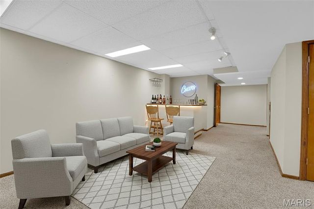 16015 Canterbury Estates Drive, Ellisville, MO 63021