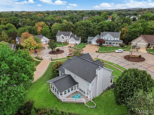 16015 Canterbury Estates Drive, Ellisville, MO 63021