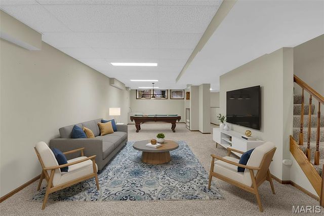 16015 Canterbury Estates Drive, Ellisville, MO 63021