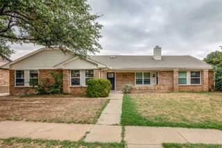 1108 Highpoint Road, Bedford, TX 76022