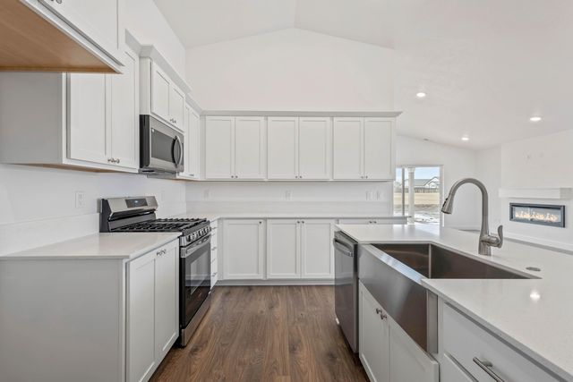 4144 SW Pumice Avenue 73, Redmond, OR 97756