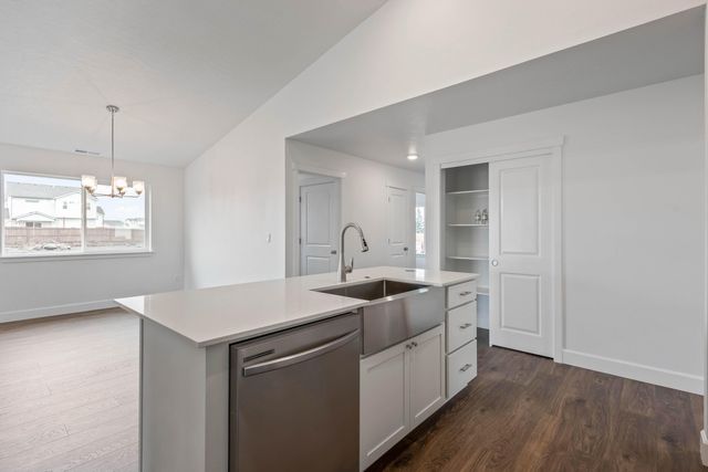 4144 SW Pumice Avenue 73, Redmond, OR 97756