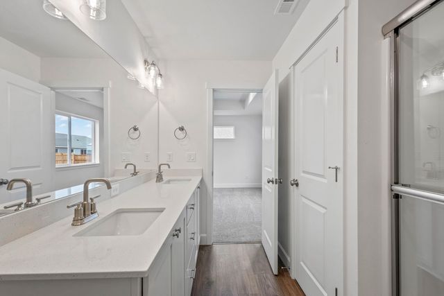 4144 SW Pumice Avenue 73, Redmond, OR 97756