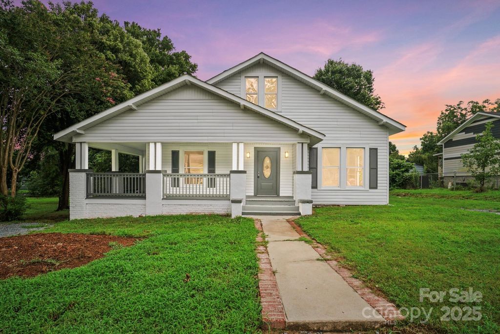 222 2nd Avenue, Albemarle, NC 28001