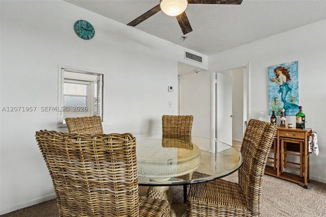 2223 Park Ln 314, Hollywood, FL 33021