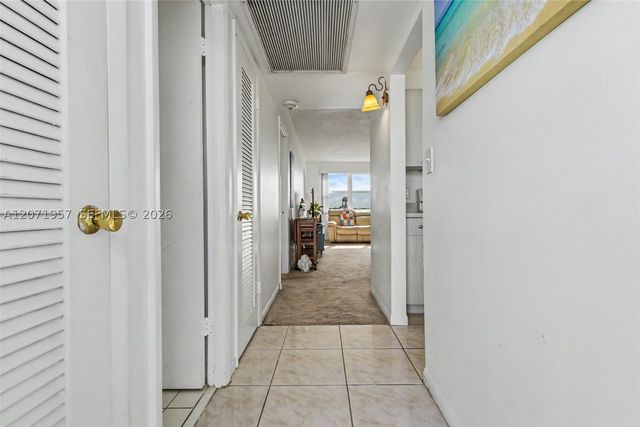 2223 Park Ln 314, Hollywood, FL 33021