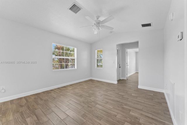56 W 12th St, Riviera Beach, FL 33404