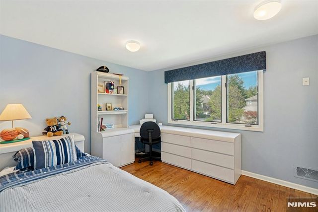 111 Storms Drive, Mahwah, NJ 07430