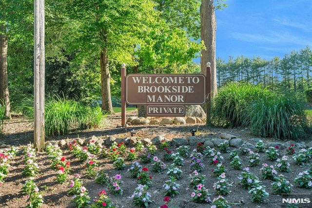 111 Storms Drive, Mahwah, NJ 07430