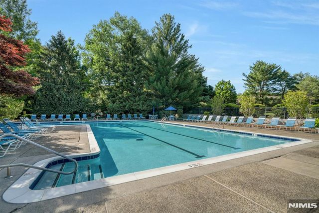 111 Storms Drive, Mahwah, NJ 07430