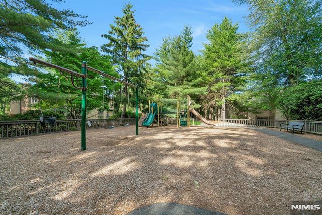 111 Storms Drive, Mahwah, NJ 07430