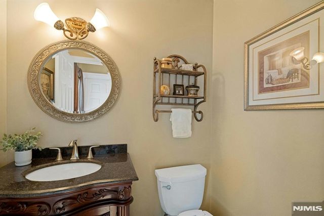 111 Storms Drive, Mahwah, NJ 07430