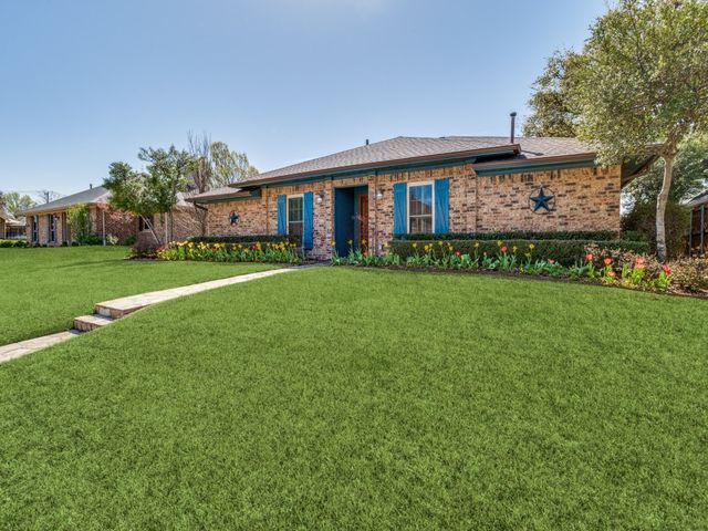 2516 Lawnview Drive, Carrollton, TX 75006