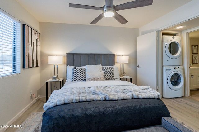 4901 S CALLE LOS CERROS Drive 237, Tempe, AZ 85282