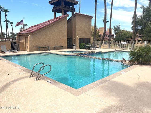 4901 S CALLE LOS CERROS Drive 237, Tempe, AZ 85282