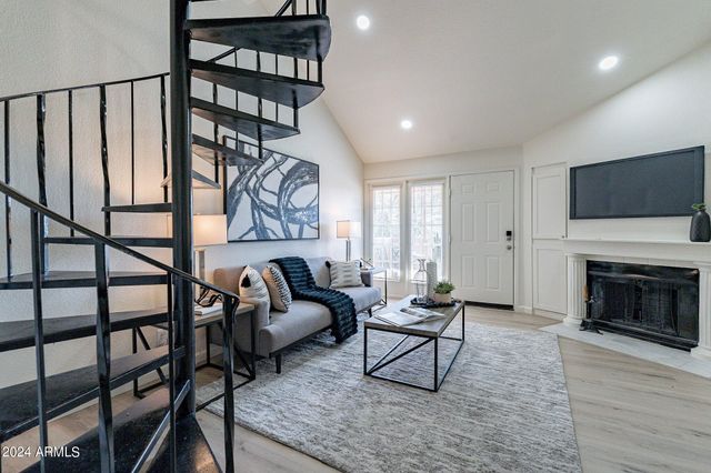 4901 S CALLE LOS CERROS Drive 237, Tempe, AZ 85282