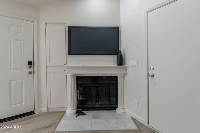 4901 S CALLE LOS CERROS Drive 237, Tempe, AZ 85282