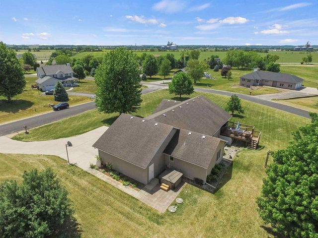 13072 W Woodworth Drive, Evansville, WI 53536